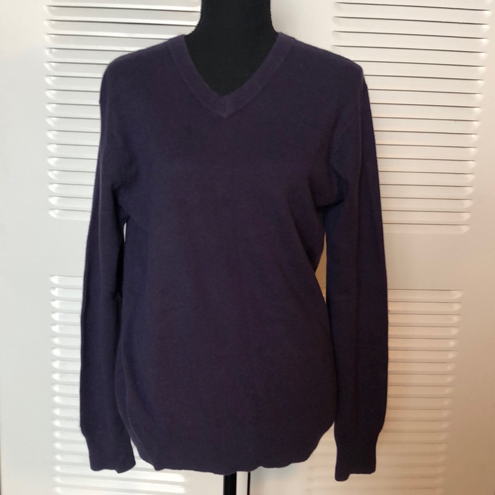 Saks Fifth Avenue Folio sweater